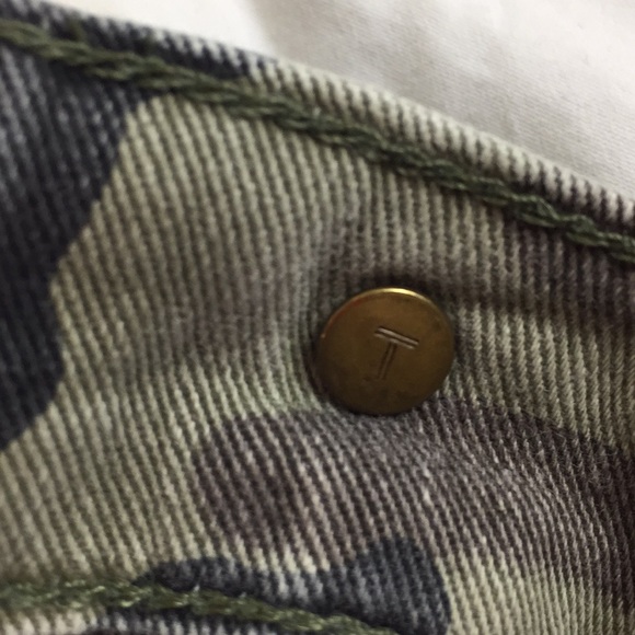 Elizabeth and James camo skinny jean EUC - Picture 11 of 15